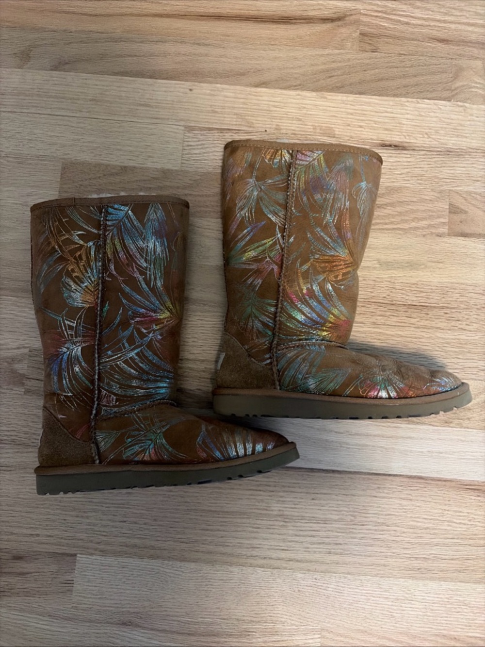 UGG Kids Brown Rainbow Leaf Tropical Palm Tree F Print Boots